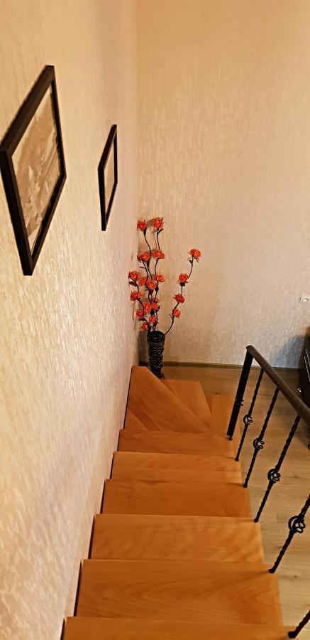 Bright And Cozy Apartment On Aghmashenebeli Avenue Tbilisi Exteriér fotografie