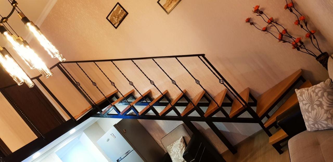 Bright And Cozy Apartment On Aghmashenebeli Avenue Tbilisi Exteriér fotografie