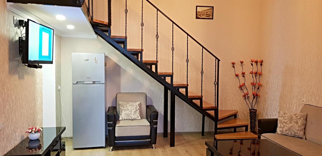 Bright And Cozy Apartment On Aghmashenebeli Avenue Tbilisi Exteriér fotografie