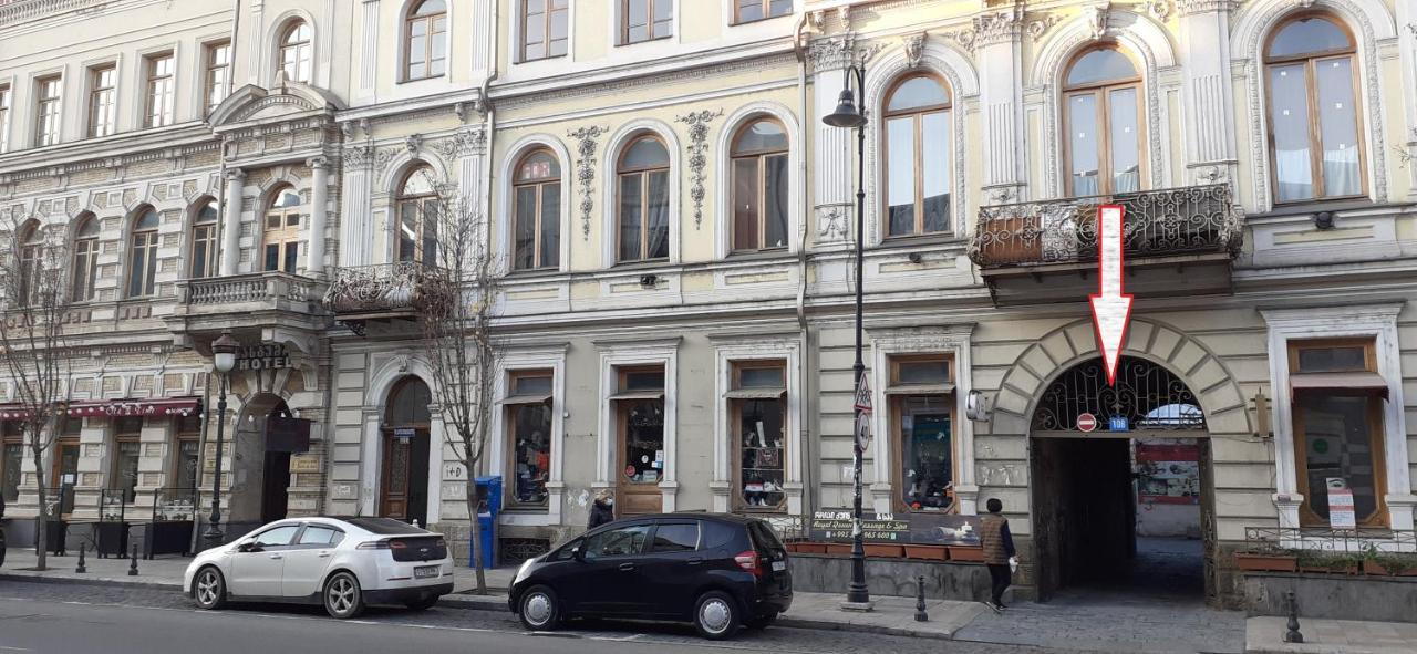 Bright And Cozy Apartment On Aghmashenebeli Avenue Tbilisi Exteriér fotografie